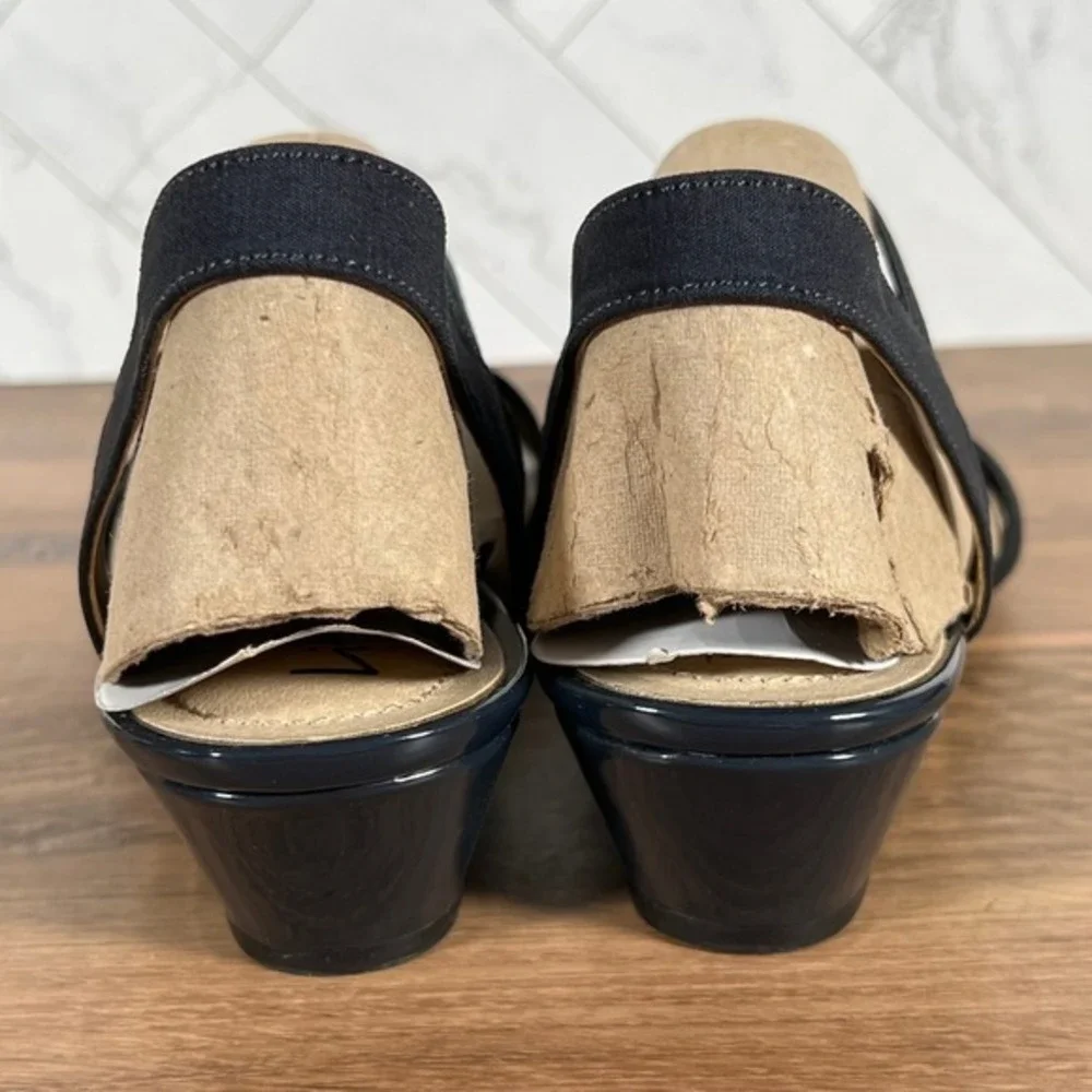 9W 9 WIDE WIDTH Lifestride Womens Yaya Dark Navy Blue‎ Low Wedges Sandals Shoes